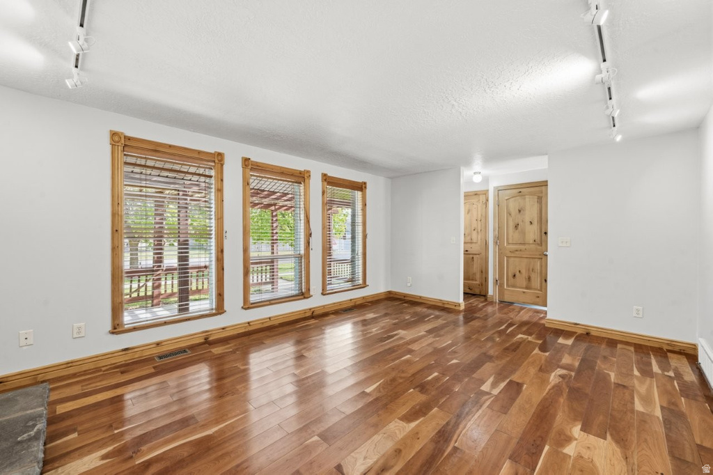 1639 W 4575 S Roy, UT 84067