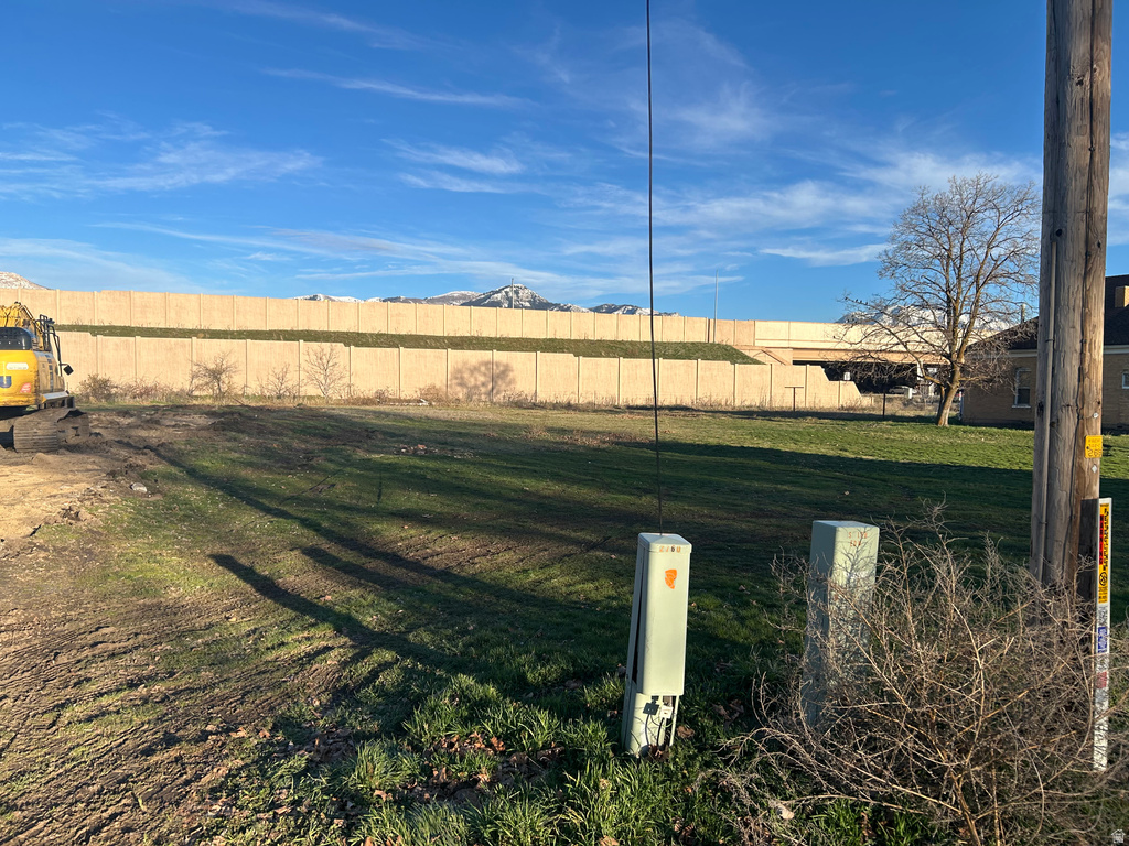 2706 N 2000 W Farr West, UT 84404