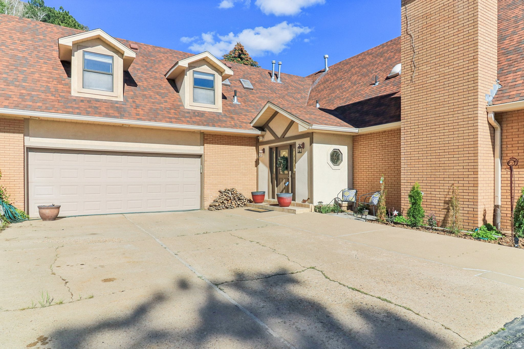 2686 E BONNEVILLE TERRACE DR South Ogden, UT 84403