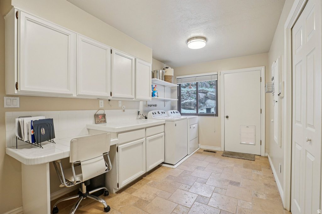 2686 E BONNEVILLE TERRACE DR South Ogden, UT 84403