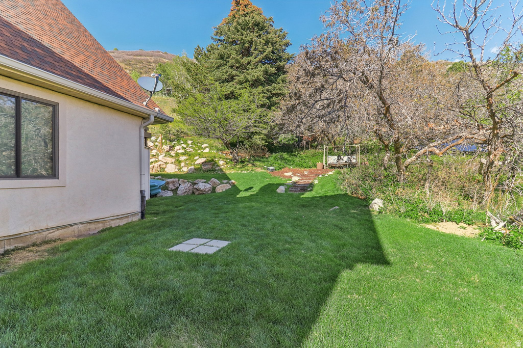 2686 E BONNEVILLE TERRACE DR South Ogden, UT 84403
