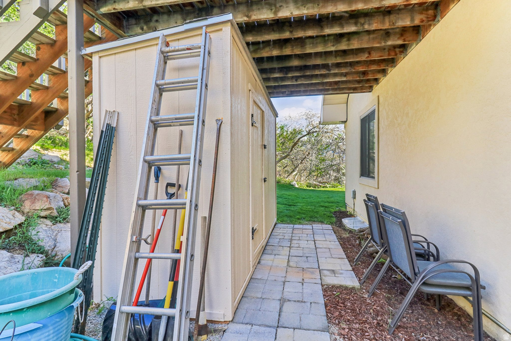 2686 E BONNEVILLE TERRACE DR South Ogden, UT 84403