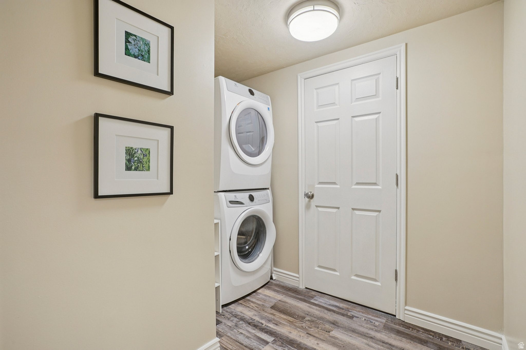 2686 E BONNEVILLE TERRACE DR South Ogden, UT 84403