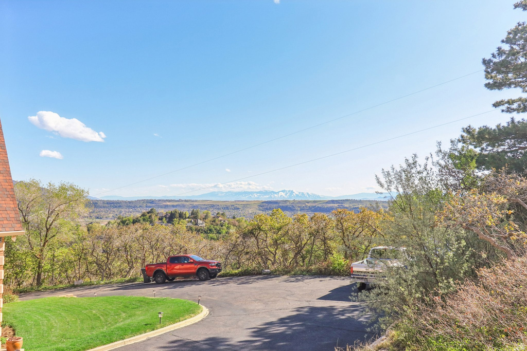 2686 E BONNEVILLE TERRACE DR South Ogden, UT 84403