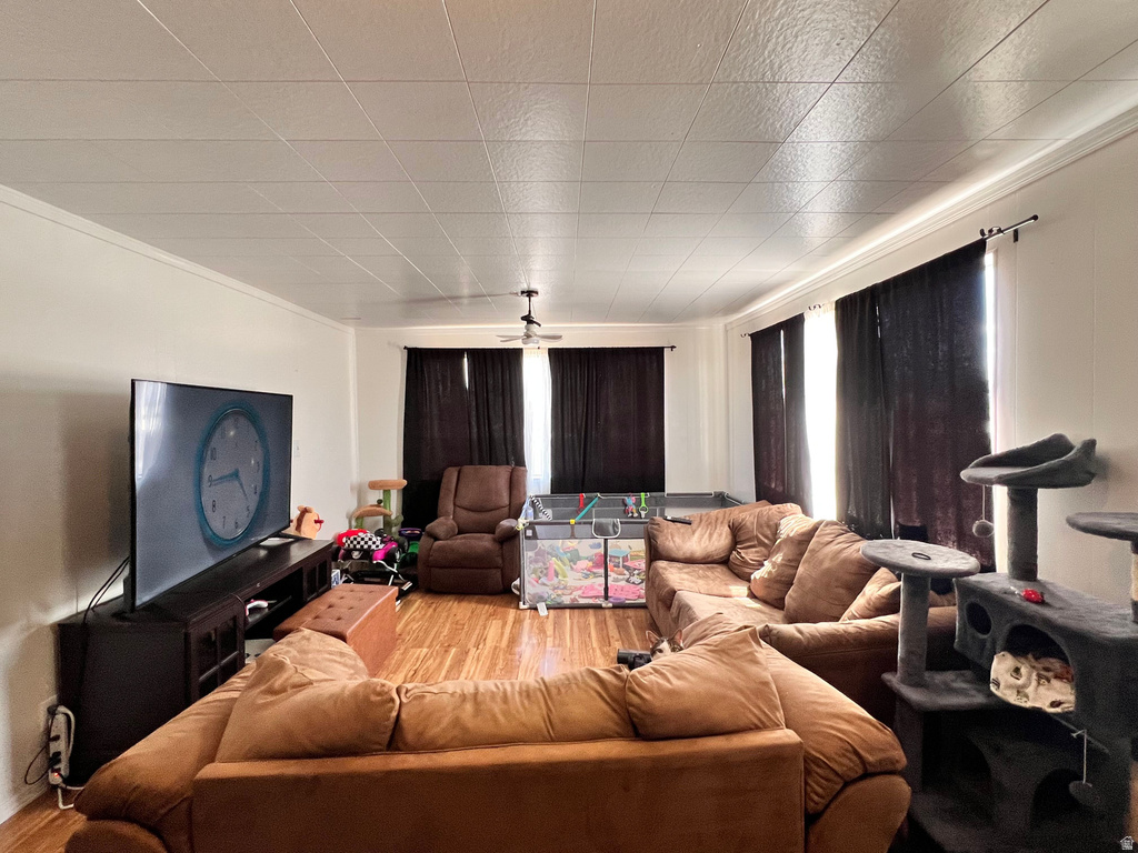 665 E MAIN ST Wellington, UT 84542