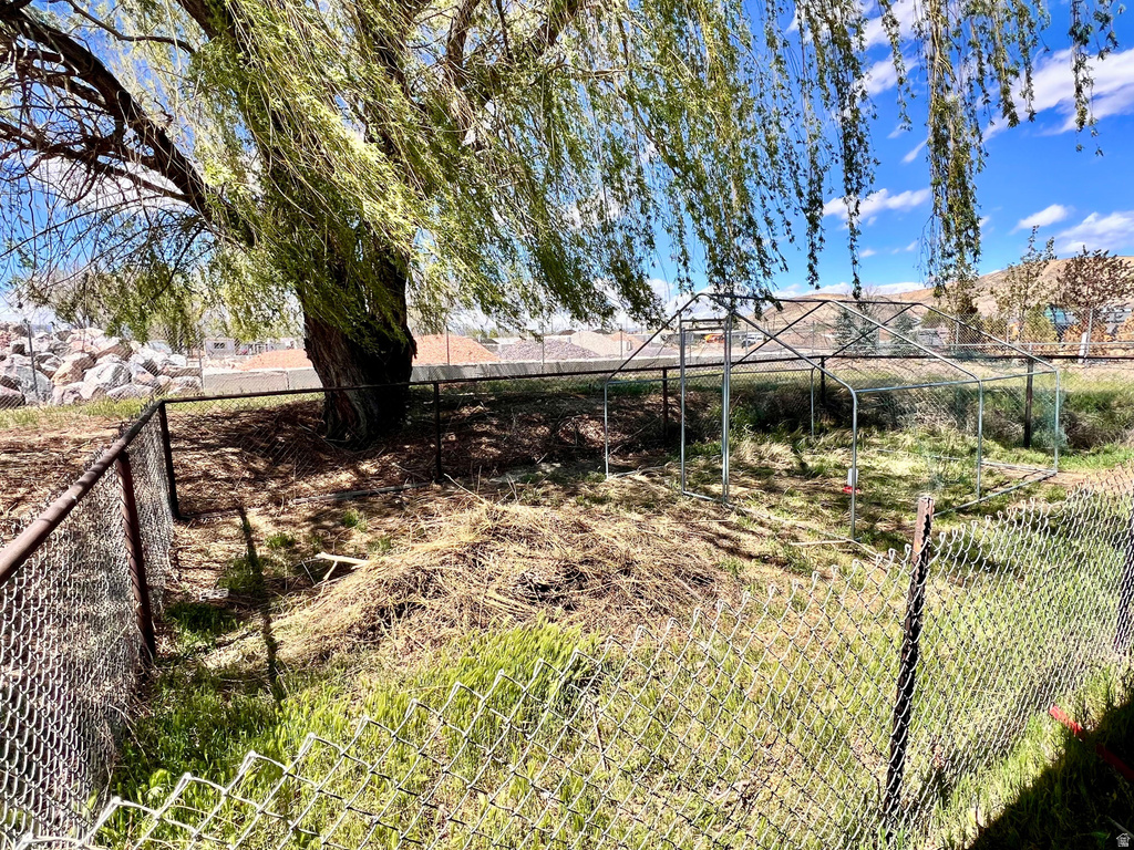 665 E MAIN ST Wellington, UT 84542