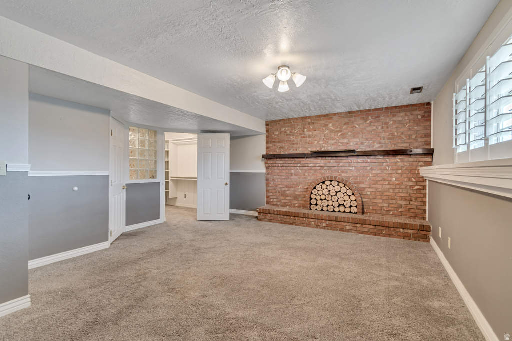 634 N ADAMSWOOD RD Layton, UT 84040