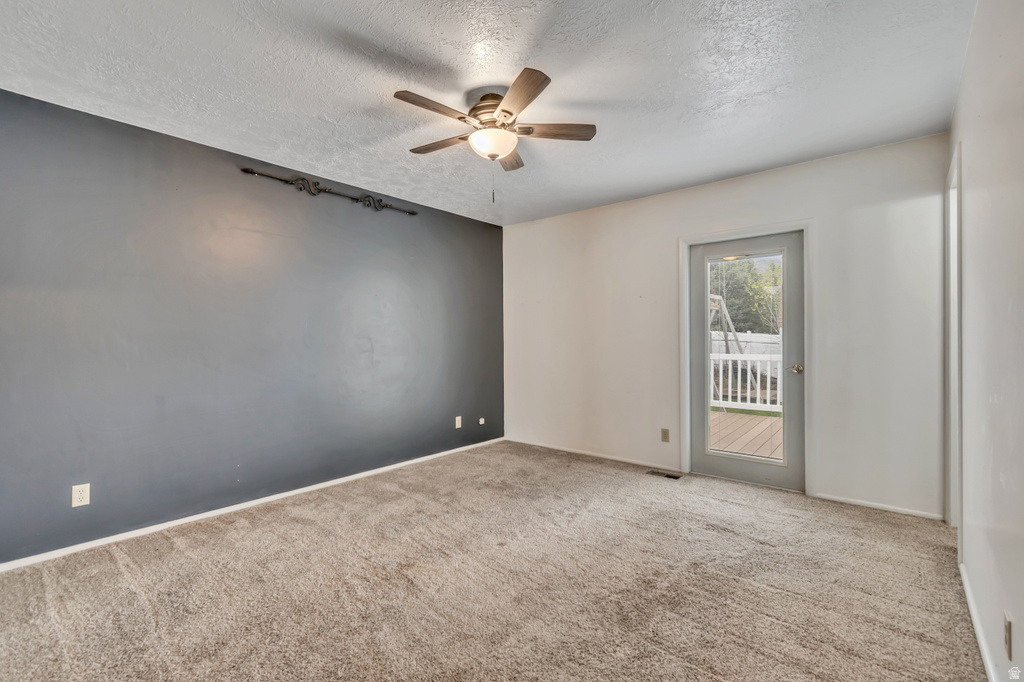 634 N ADAMSWOOD RD Layton, UT 84040