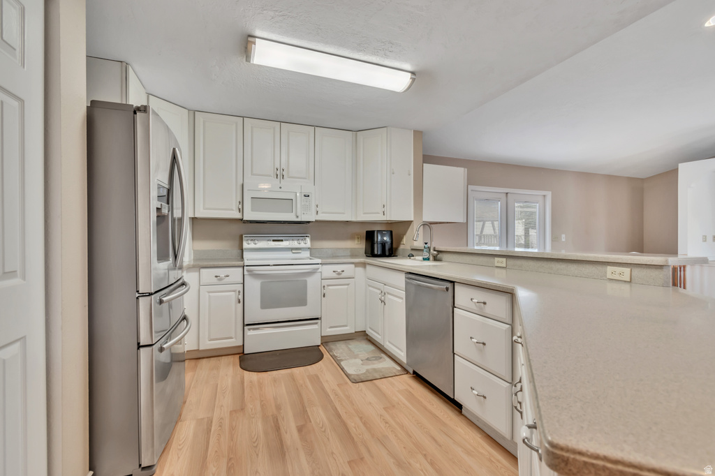 634 N ADAMSWOOD RD Layton, UT 84040