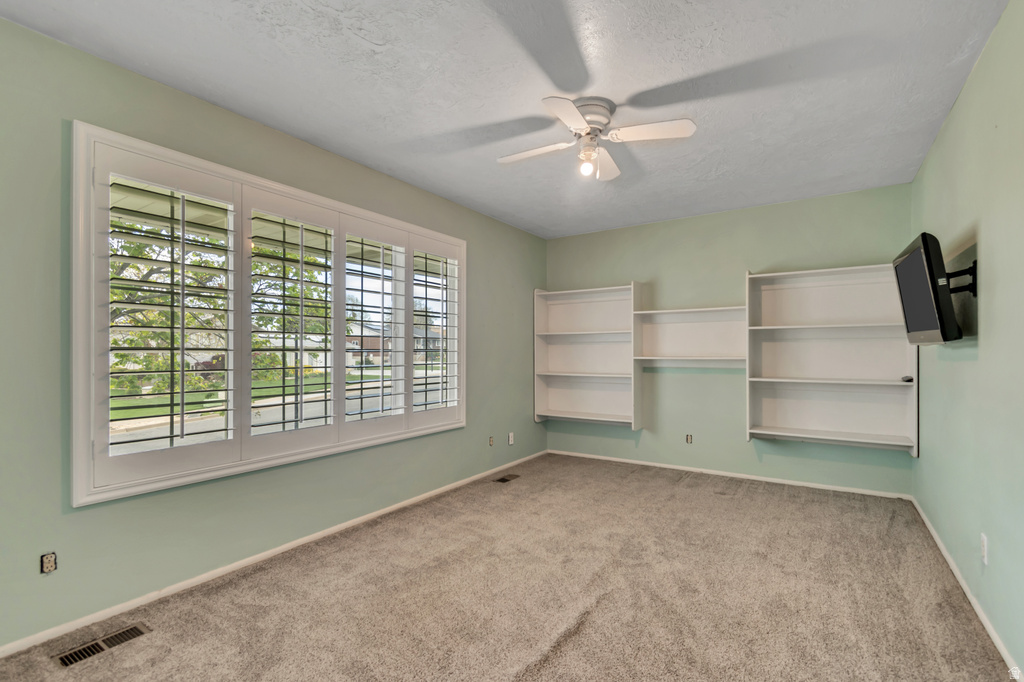 634 N ADAMSWOOD RD Layton, UT 84040