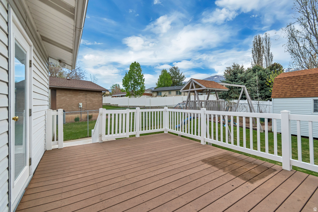 634 N ADAMSWOOD RD Layton, UT 84040