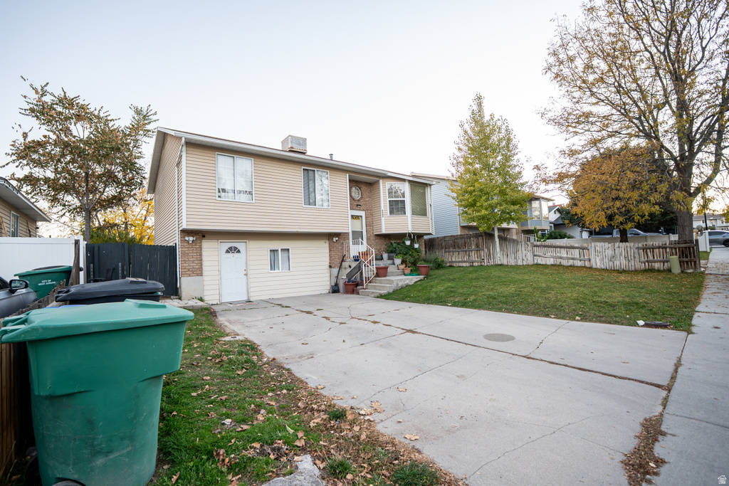 4983 W SHOOTING STAR AVE West Jordan, UT 84081