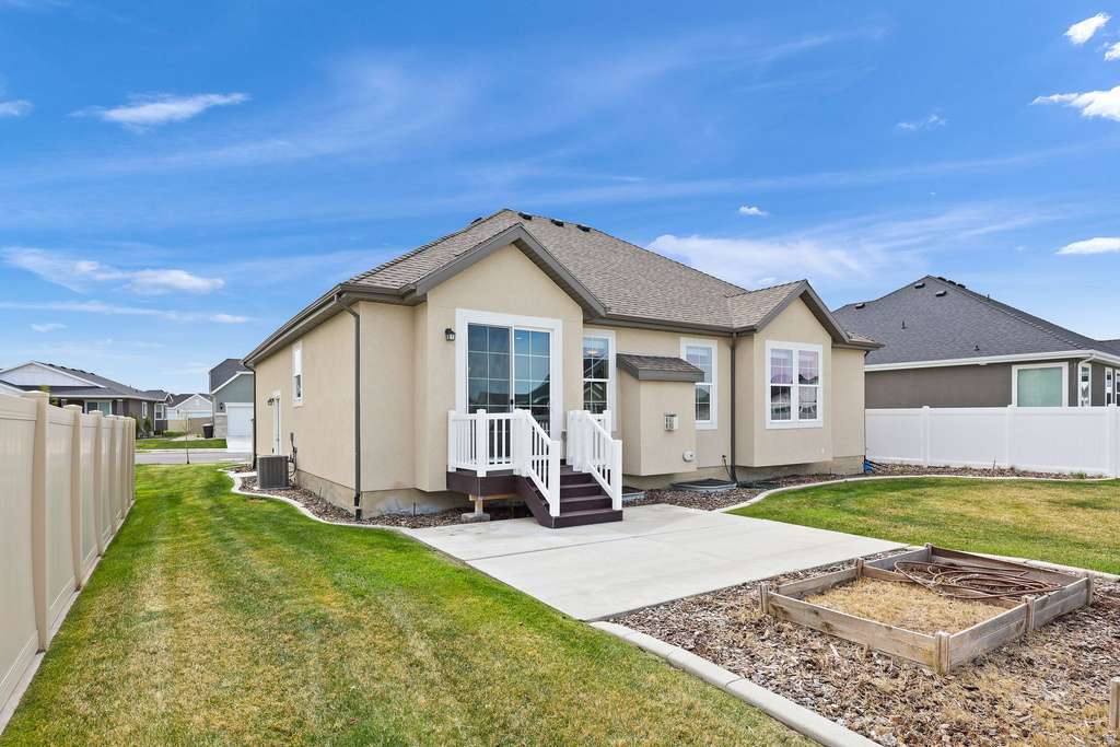 3808 W HOODED CRANE LN Clinton, UT 84015