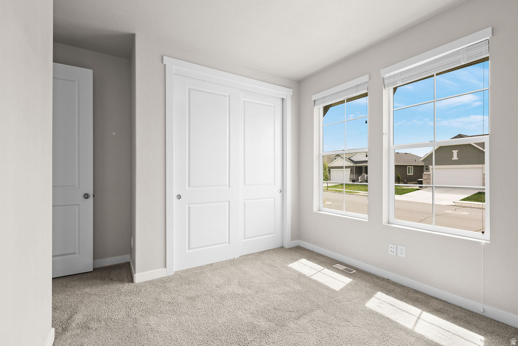 3808 W HOODED CRANE LN Clinton, UT 84015