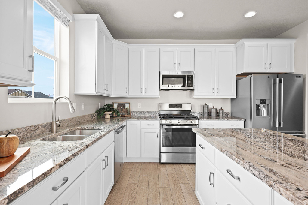 3808 W HOODED CRANE LN Clinton, UT 84015