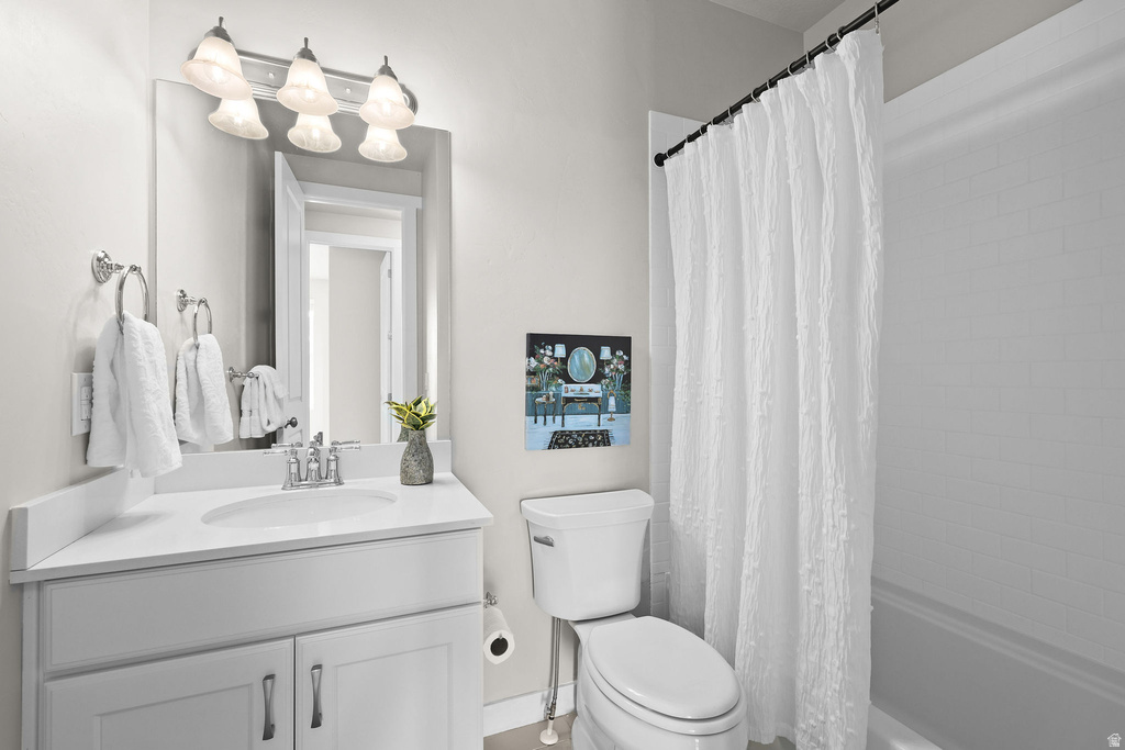 3808 W HOODED CRANE LN Clinton, UT 84015