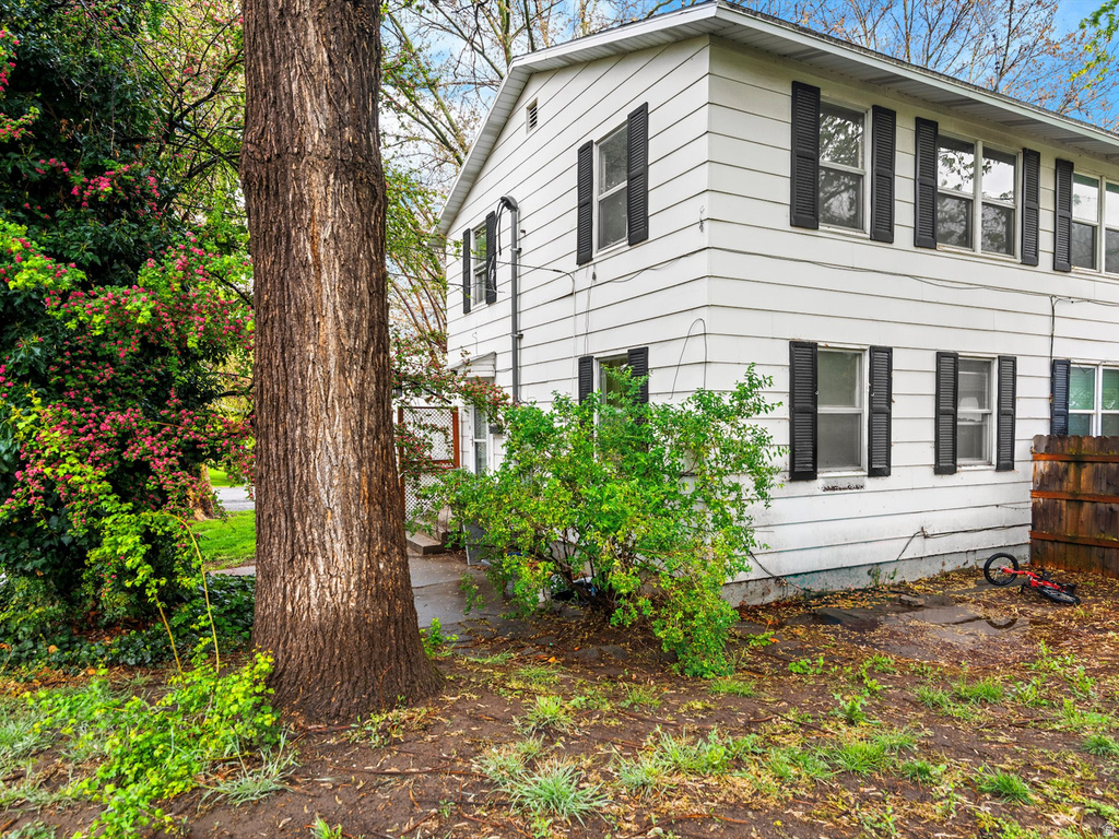 3885 GRANDVIEW DR Ogden, UT 84403