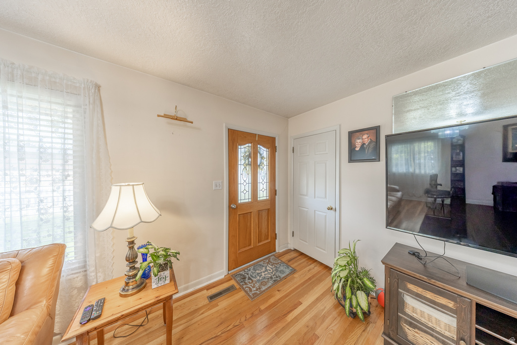 1887 W MYERS LN Riverton, UT 84065