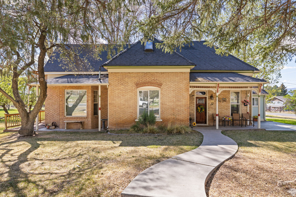 389 N 100 E Spring City, UT 84662