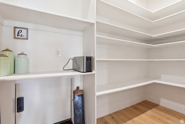 1229 W PEACOCK MIDGE DR Bluffdale, UT 84065