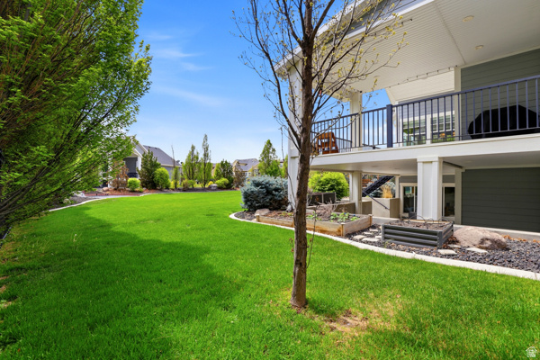 1229 W PEACOCK MIDGE DR Bluffdale, UT 84065