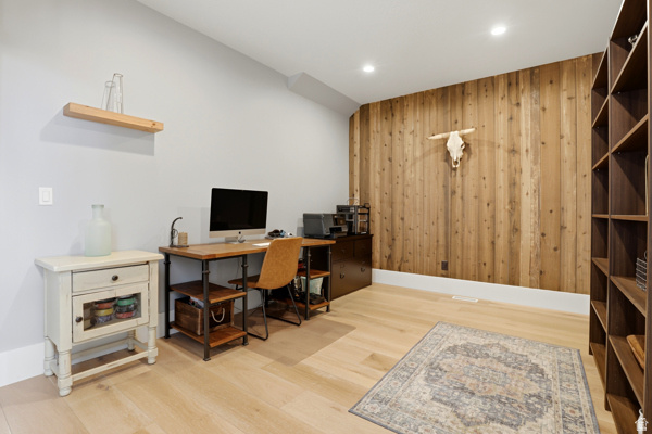 1229 W PEACOCK MIDGE DR Bluffdale, UT 84065