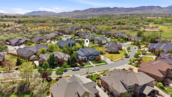 1229 W PEACOCK MIDGE DR Bluffdale, UT 84065