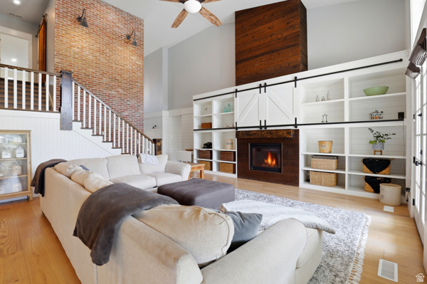 1229 W PEACOCK MIDGE DR Bluffdale, UT 84065