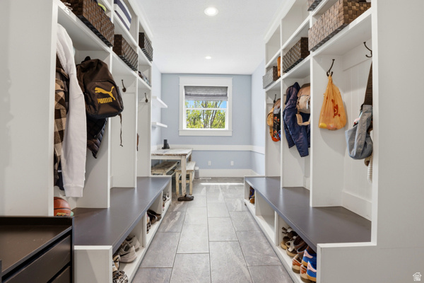 1229 W PEACOCK MIDGE DR Bluffdale, UT 84065