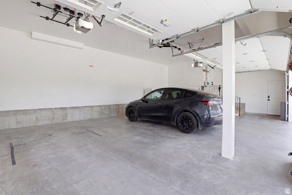 1229 W PEACOCK MIDGE DR Bluffdale, UT 84065