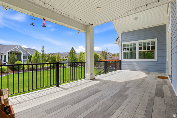 1229 W PEACOCK MIDGE DR Bluffdale, UT 84065