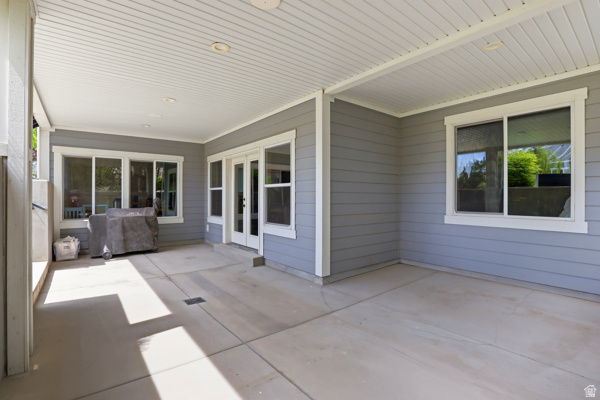 1229 W PEACOCK MIDGE DR Bluffdale, UT 84065