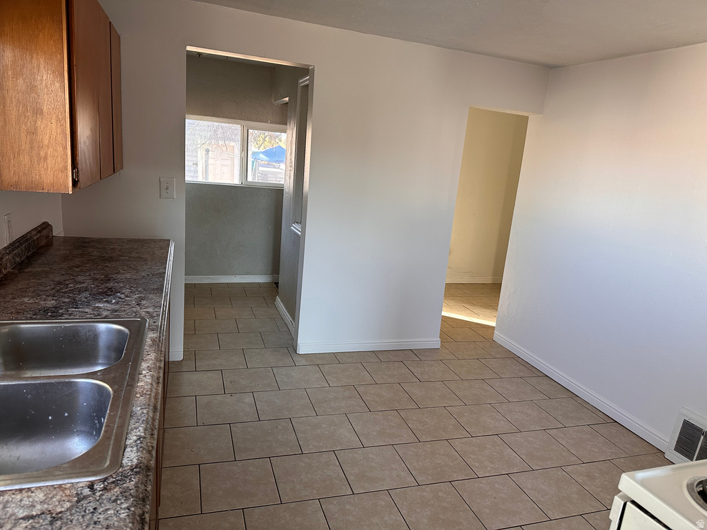 154 E HARRIS ST Ogden, UT 84401