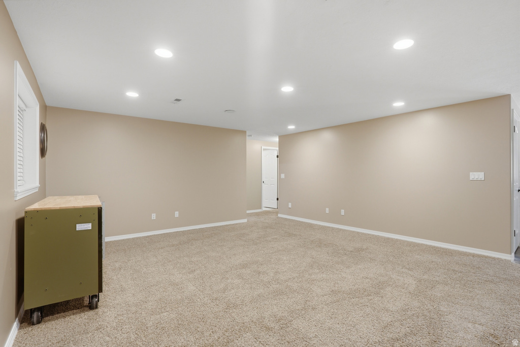 1052 E 5900 S South Ogden, UT 84405