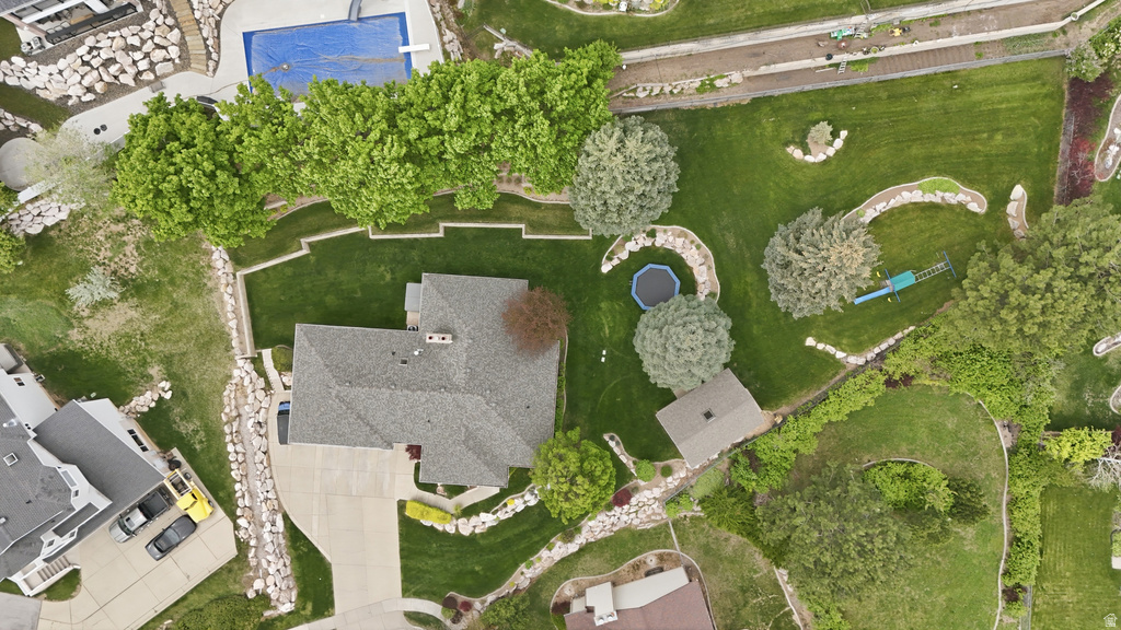 1052 E 5900 S South Ogden, UT 84405