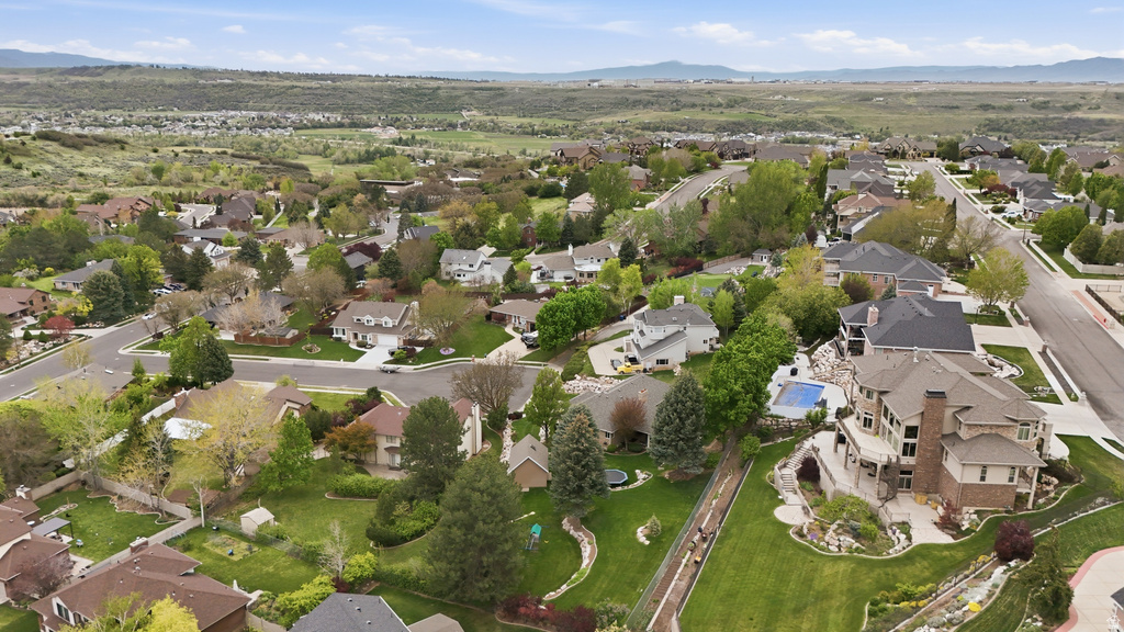 1052 E 5900 S South Ogden, UT 84405