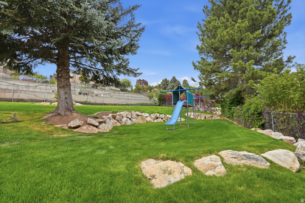 1052 E 5900 S South Ogden, UT 84405