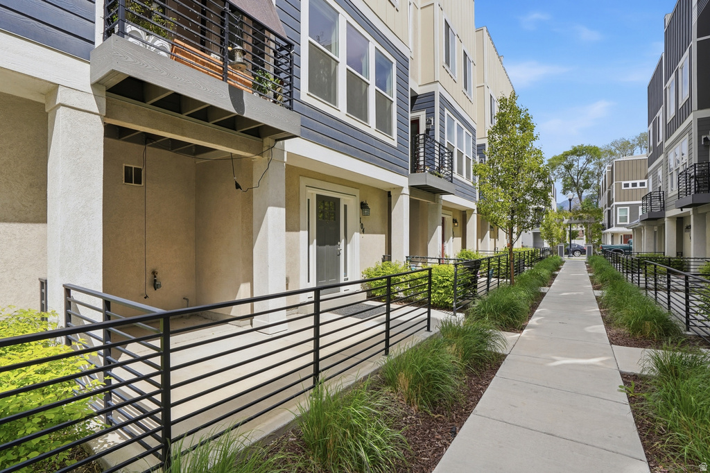 4708 S HILLHOUSE CV #104 Murray, UT 84107