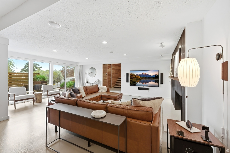 4411 S COVECREST DR Salt Lake City, UT 84124