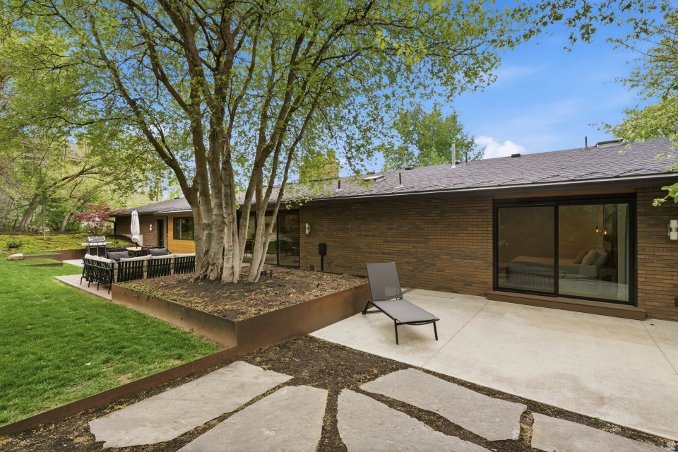 4411 S COVECREST DR Salt Lake City, UT 84124