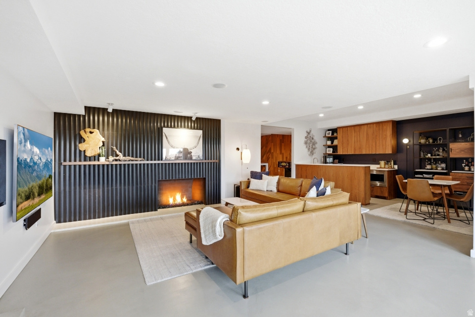 4411 S COVECREST DR Salt Lake City, UT 84124