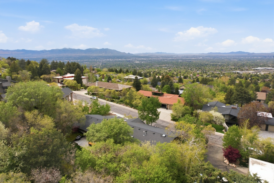 4411 S COVECREST DR Salt Lake City, UT 84124