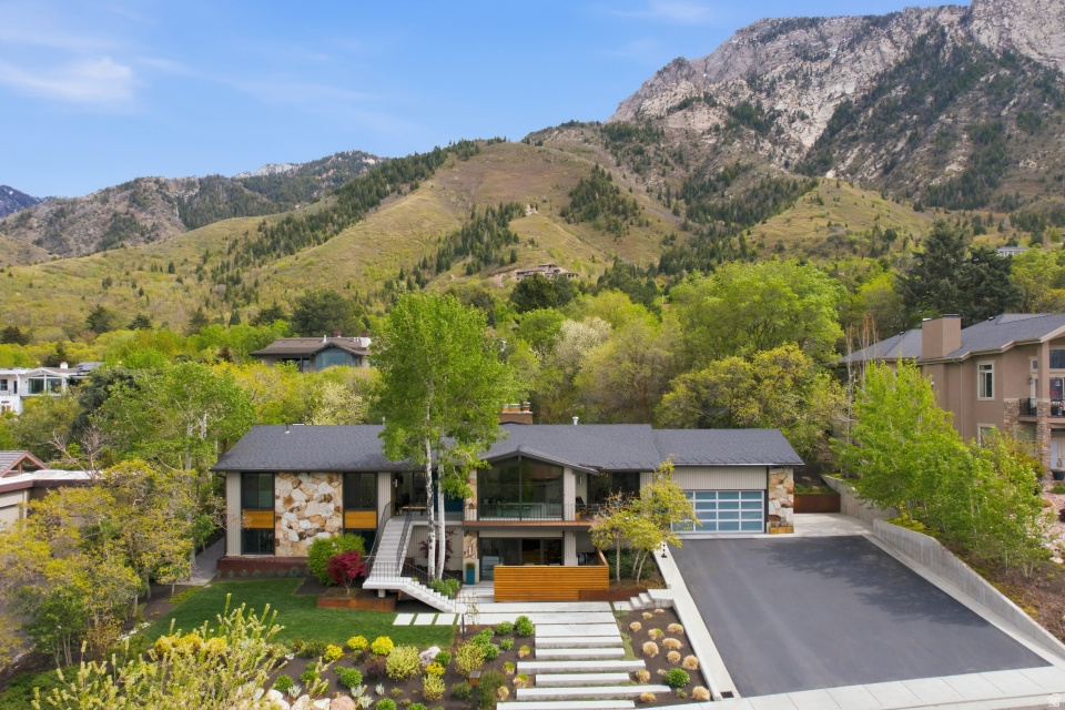 4411 S COVECREST DR Salt Lake City, UT 84124