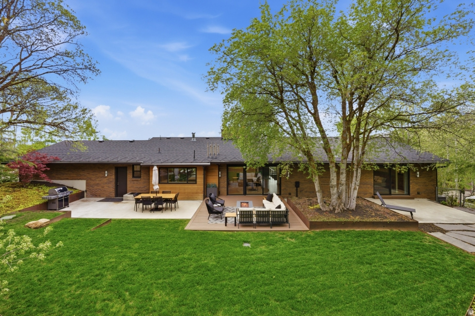 4411 S COVECREST DR Salt Lake City, UT 84124