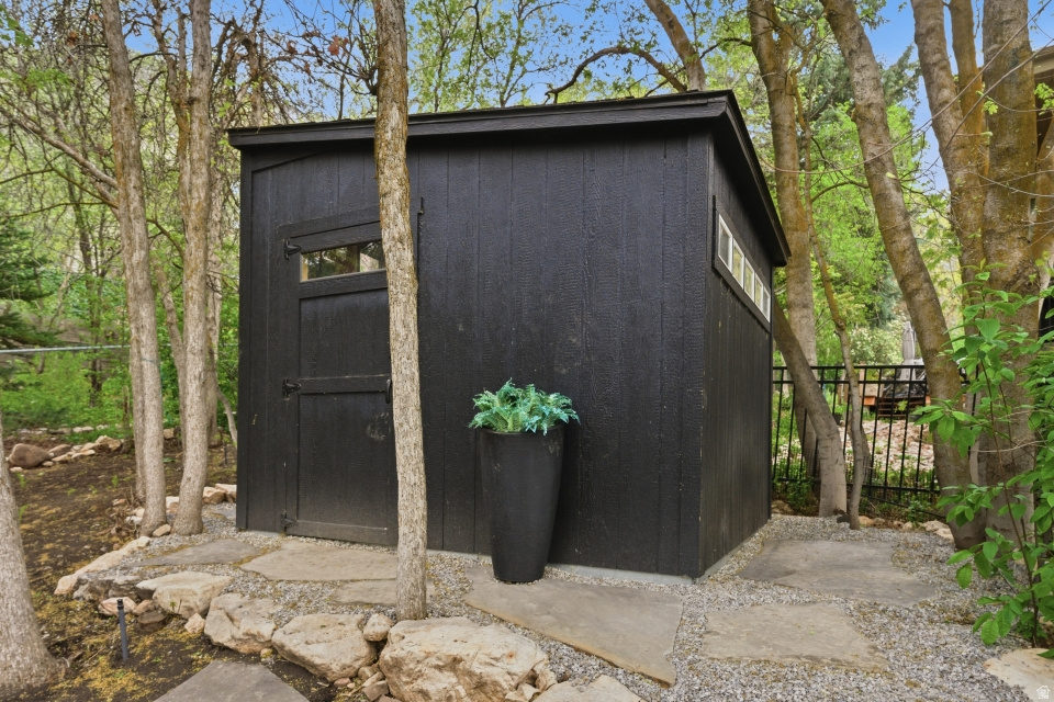 4411 S COVECREST DR Salt Lake City, UT 84124