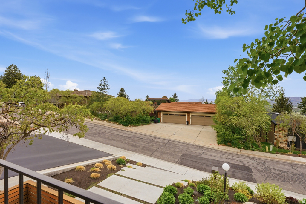 4411 S COVECREST DR Salt Lake City, UT 84124