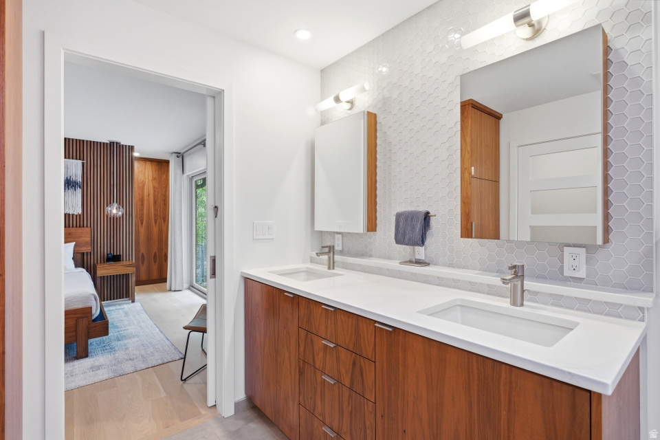 4411 S COVECREST DR Salt Lake City, UT 84124