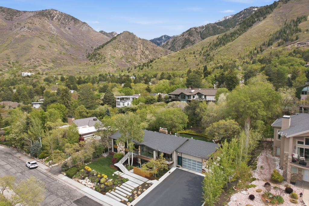 4411 S COVECREST DR Salt Lake City, UT 84124