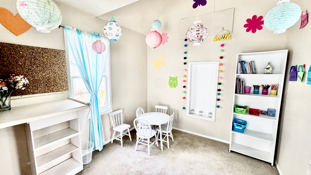 159 E MAIN ST Hyrum, UT 84319