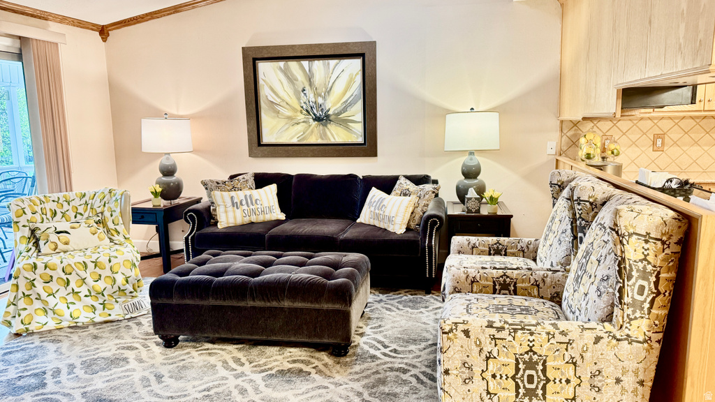 159 E MAIN ST Hyrum, UT 84319